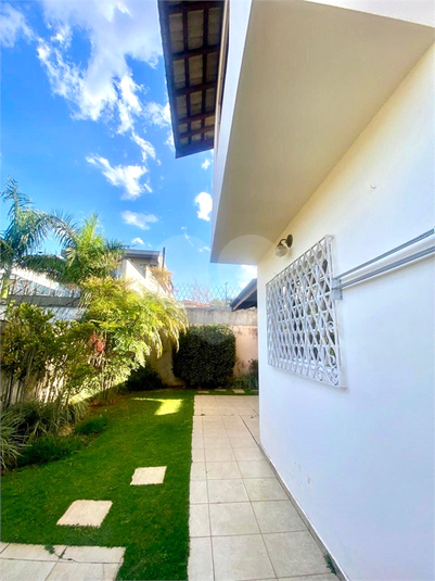 Foto REO1122160