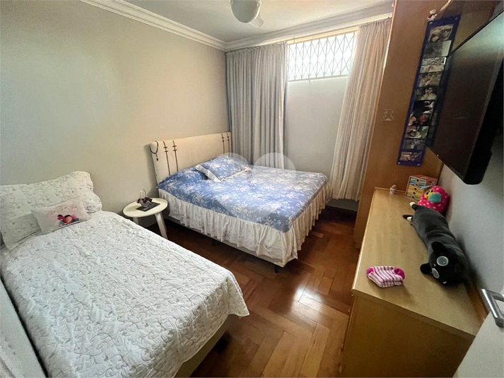 Foto REO1122162