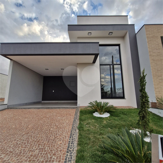 Foto REO1122181