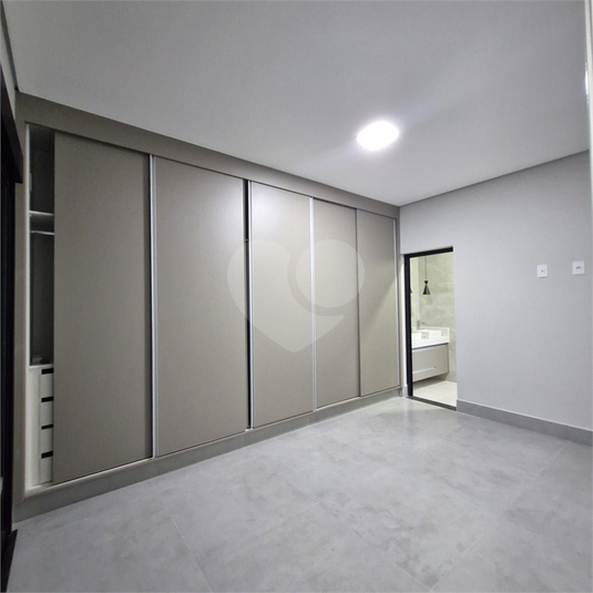 Foto REO1122181