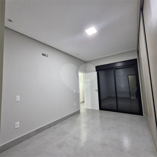 Foto REO1122181