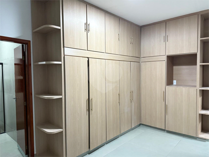 Foto REO1122185