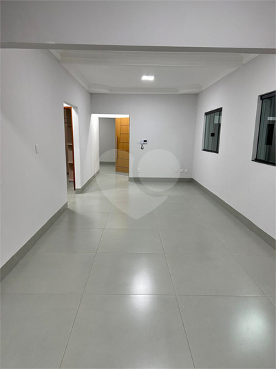 Foto REO1122185