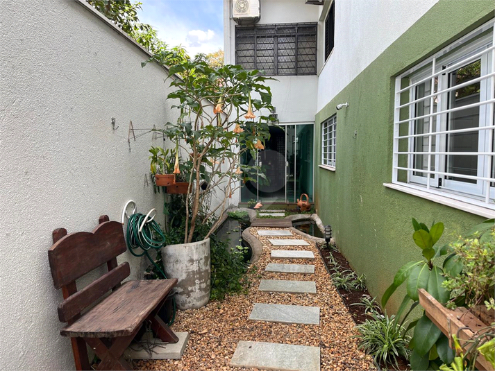 Foto REO1122227