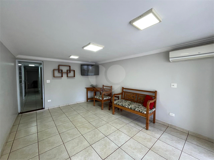 Foto REO1122227