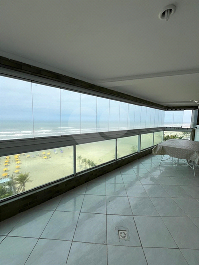 Foto REO1122244