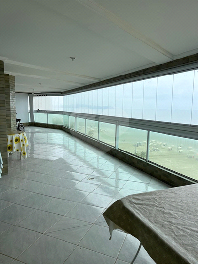 Foto REO1122244