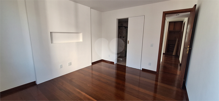 Foto REO1122246