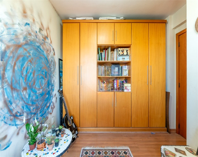 Foto REO1122247