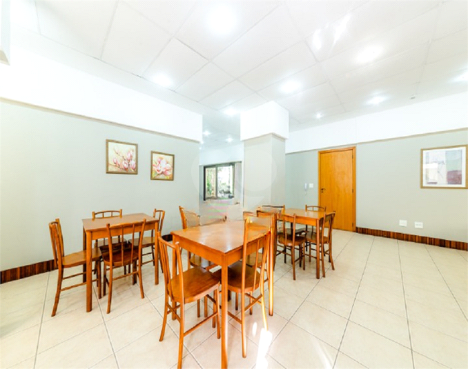 Foto REO1122247