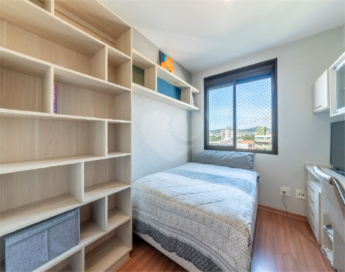 Foto REO1122247