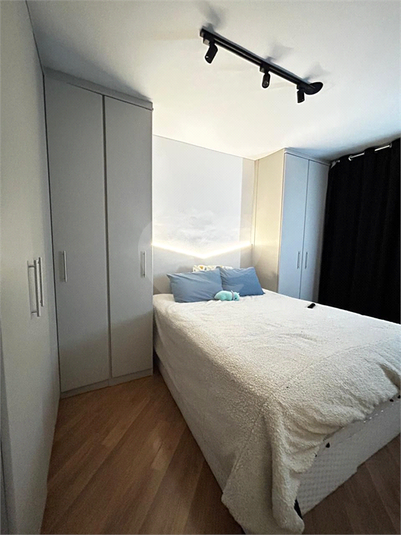 Foto REO1122249