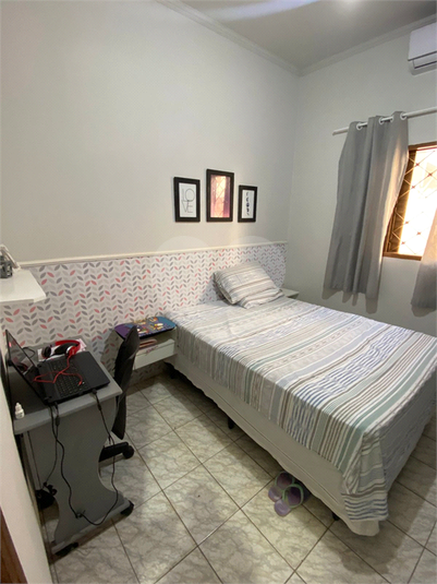Foto REO1122265