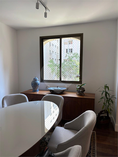 Foto REO1122267