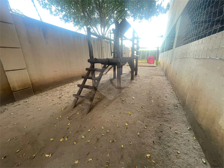 Foto REO1122275