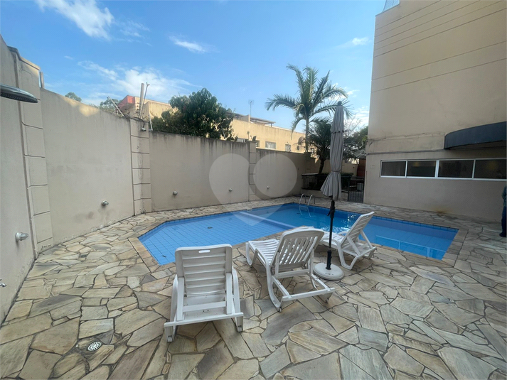 Foto REO1122275