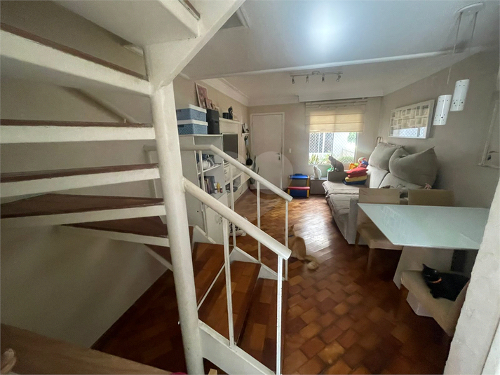Foto REO1122275