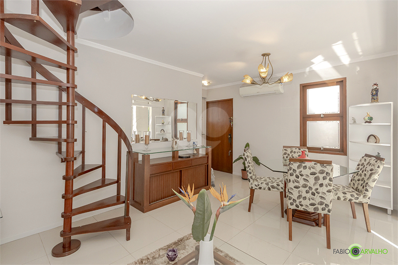Foto REO1122280