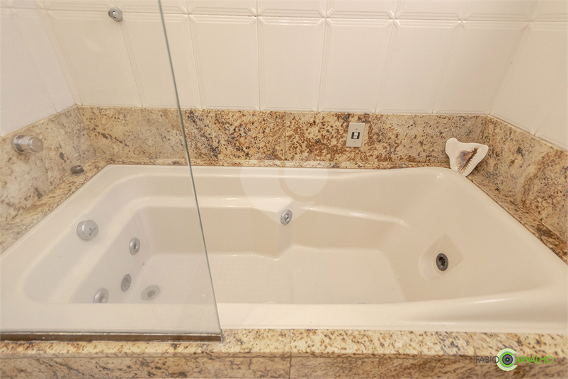 Foto REO1122280