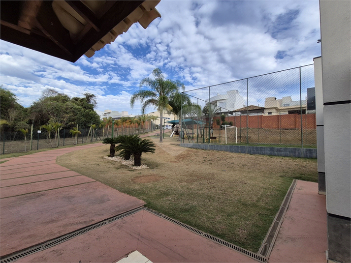 Foto REO1122317