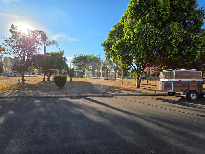 Foto REO1122330