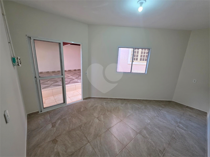 Foto REO1122330
