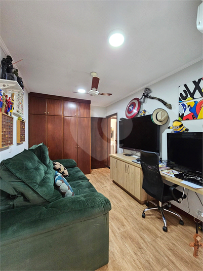 Foto REO1122339