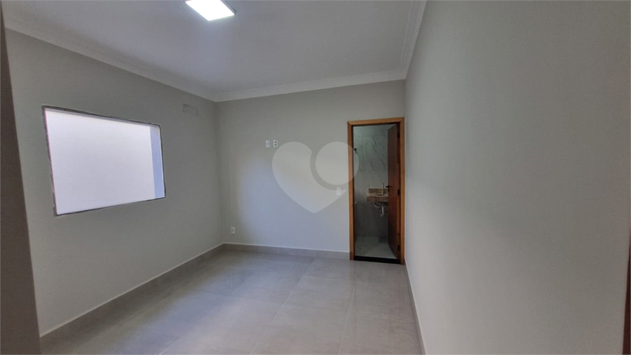 Foto REO1122348