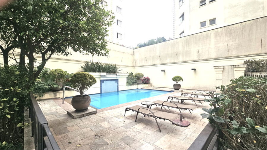 Foto REO1122431