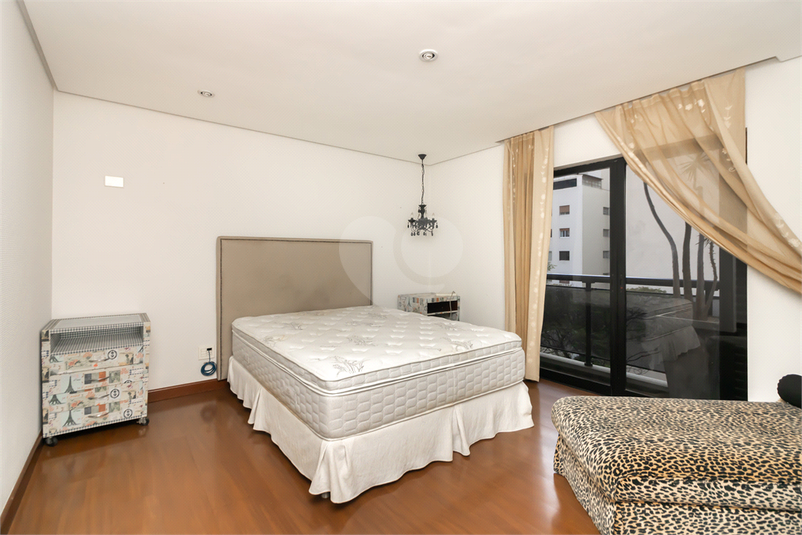 Foto REO1122436