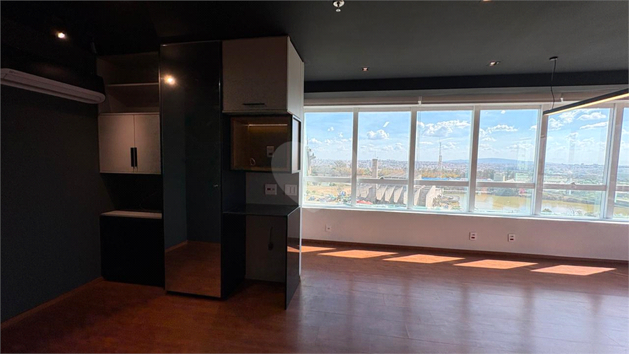 Foto REO1122437