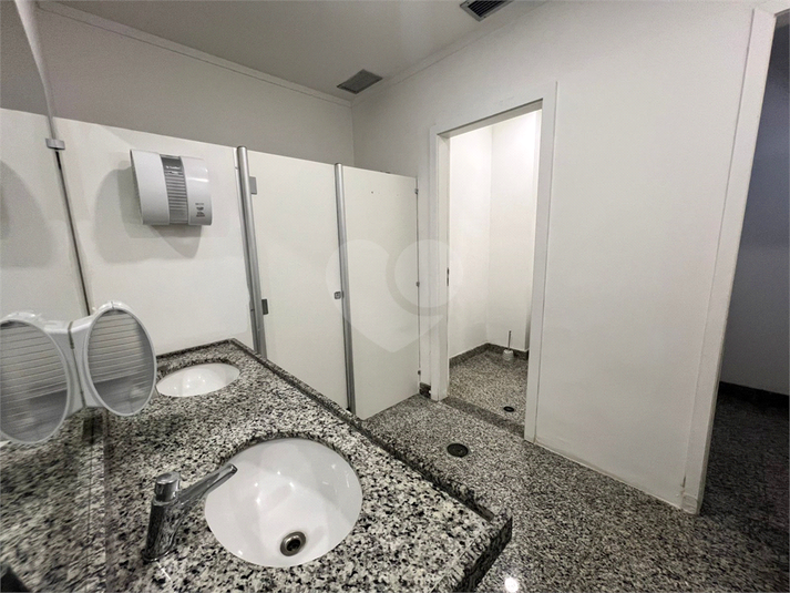 Foto REO1122460