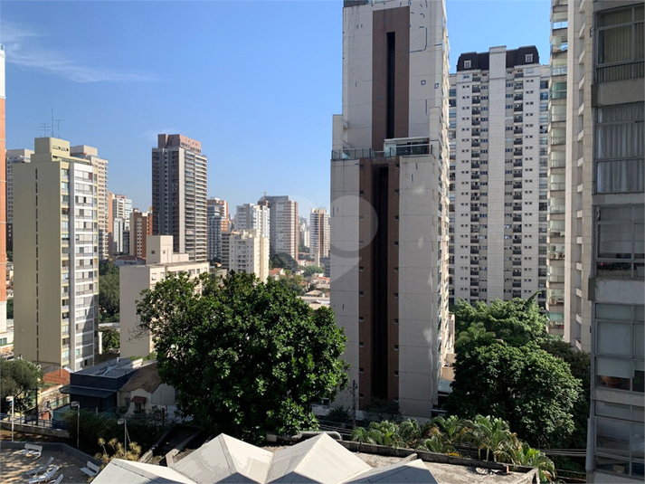 Foto REO1122464
