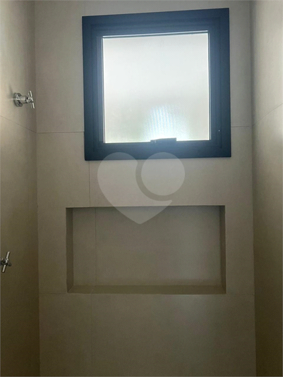 Foto REO1122469