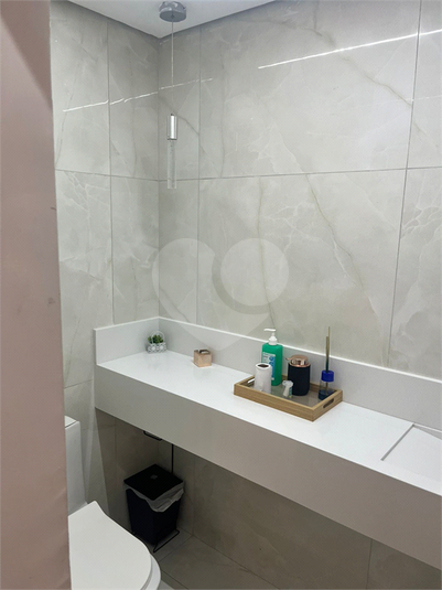 Foto REO1122476