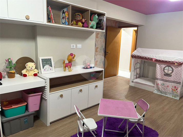 Foto REO1122476