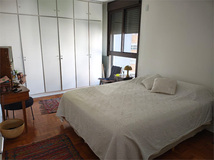 Foto REO1122482