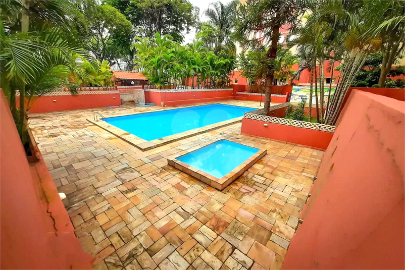 Foto REO1122499