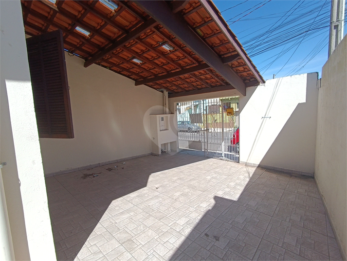 Foto REO1122521