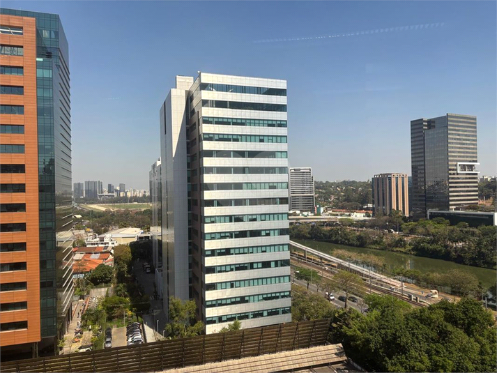Foto REO1122540