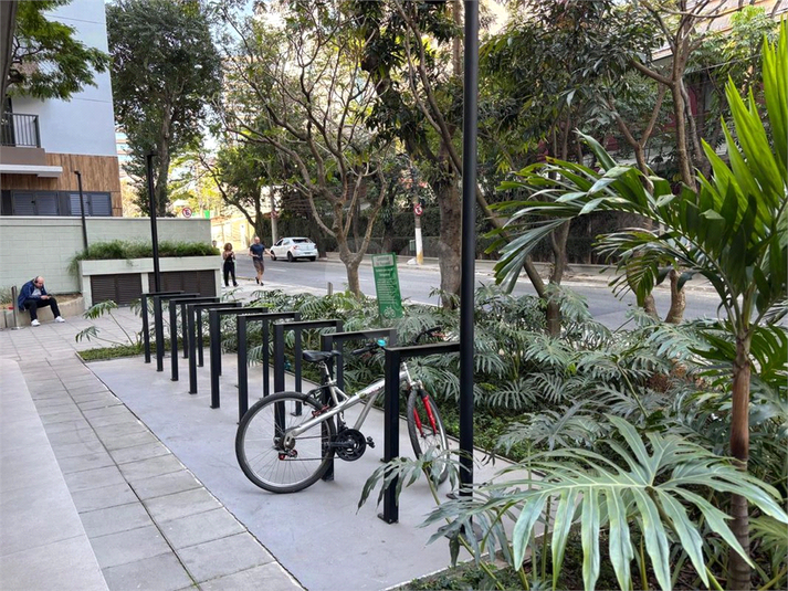 Foto REO1122540