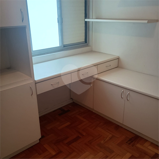 Foto REO1122550