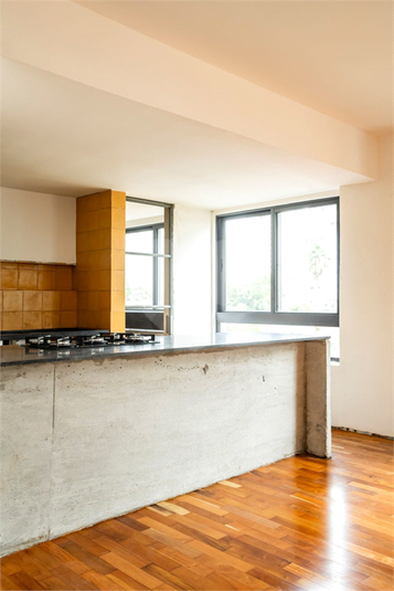 Foto REO1122551