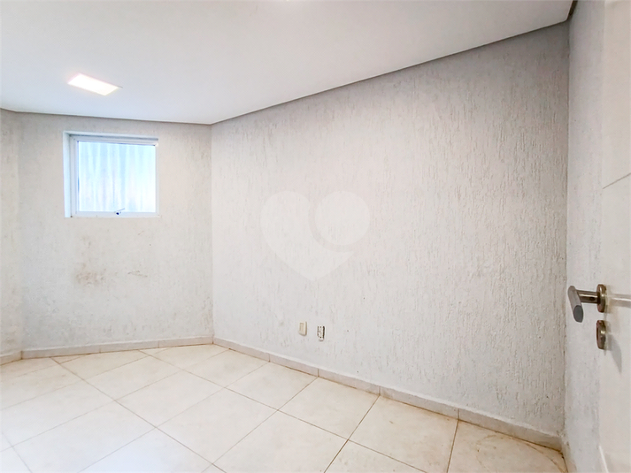 Foto REO1122557