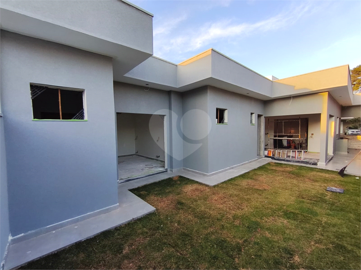 Foto REO1122561