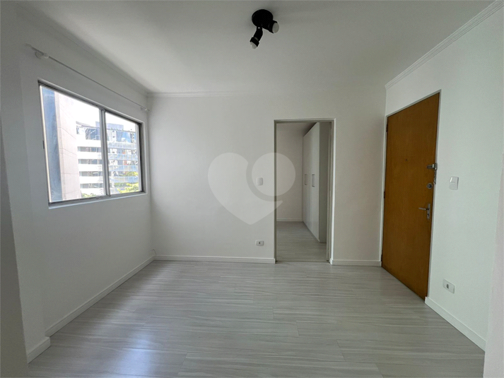 Foto REO1122564