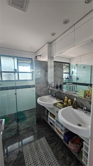 Foto REO1122576