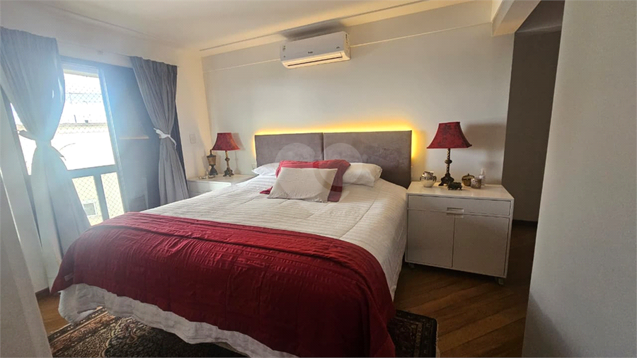 Foto REO1122576