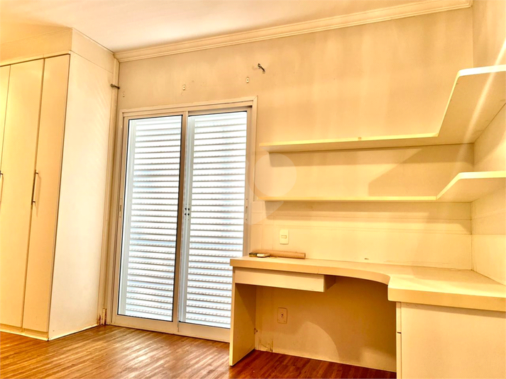 Foto REO1122586