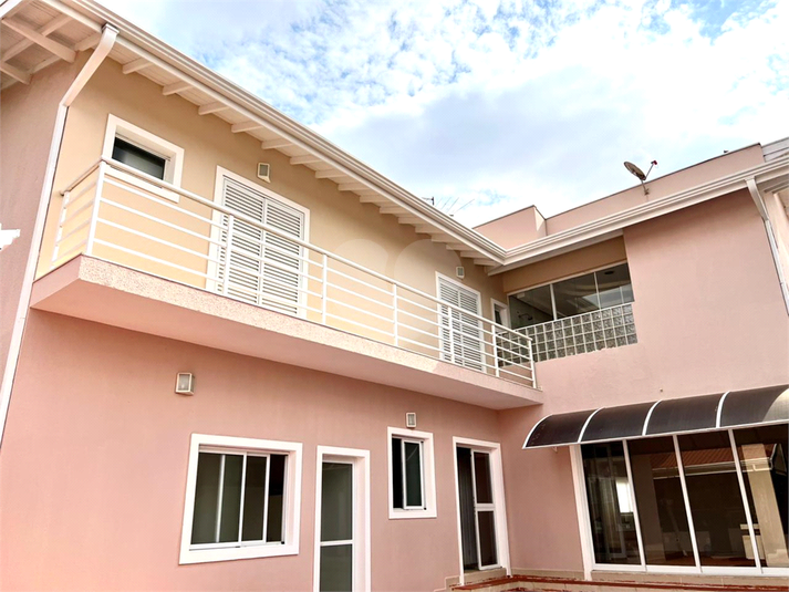Foto REO1122586